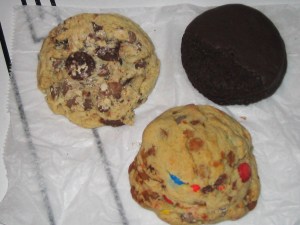 Dessert Delivery NYC, gourmet cookies, Mother's Day gift, unique gift,  chocolate chip cookie, M&M cookies, brownies, pecan bars