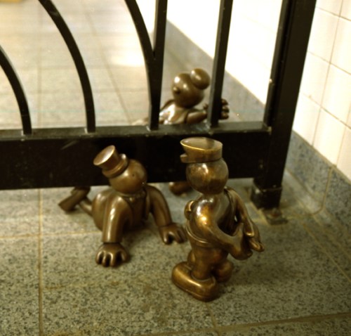 tom otterness, Otterness, new york city subway, bronze sculptures