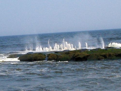 Hurricane Earl, Ocean Grove, water spouts, stone jetty