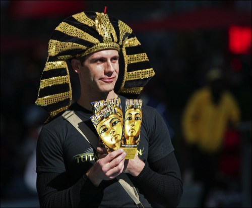 hawking tickets, Broadway,