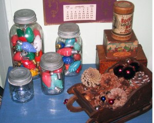 Christmas light bulbs, C-9 bulbs, canning jars, Ball jars, zinc lids, santa sleigh, pine cones