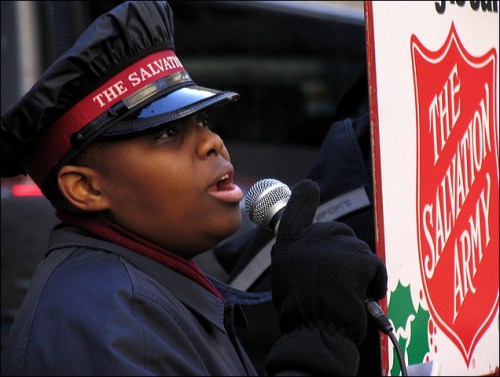 Salvation army singer, New York city, Christmas in New York